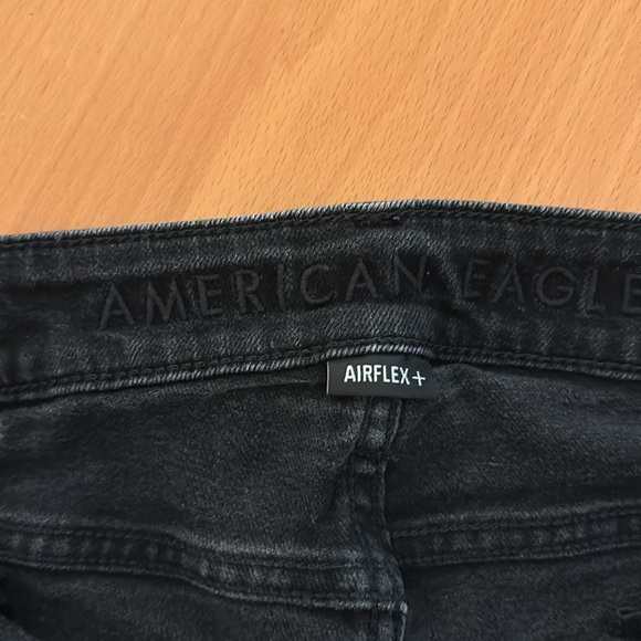 Men’s jeans American eagle 32x32 black preowned condition some distressed area - Picture 15 of 16